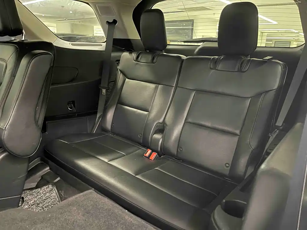 Ford Explorer — миниатюра 15