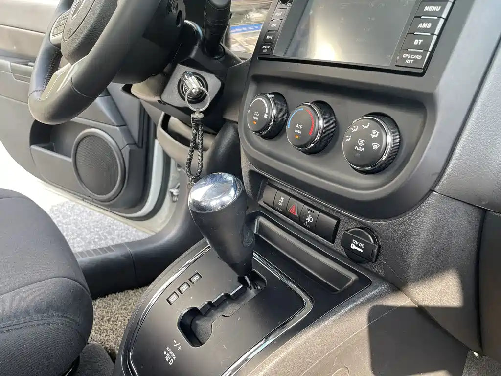 Jeep Patriot — миниатюра 21