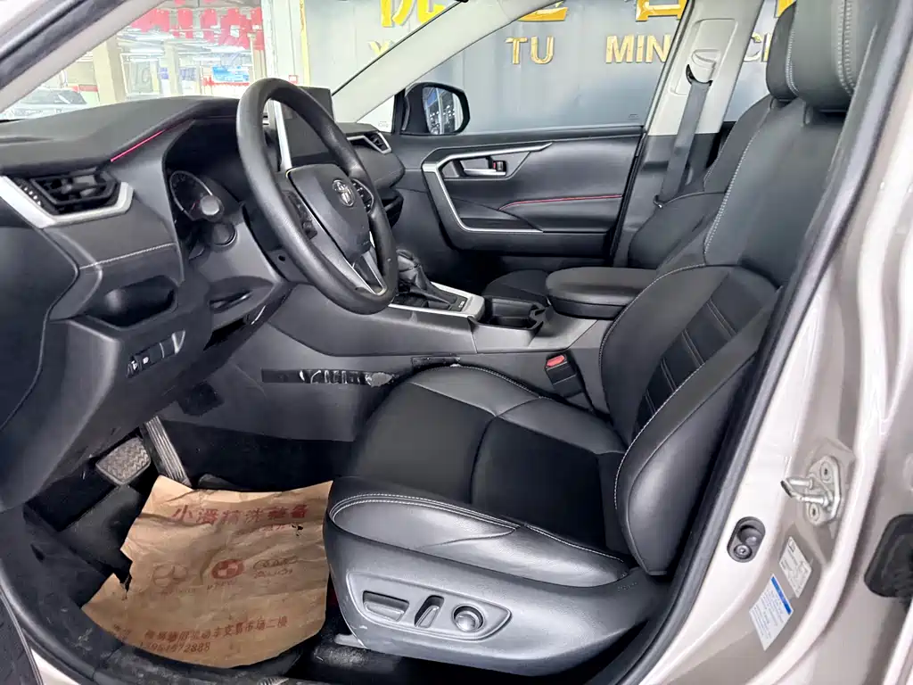 Toyota Wildlander - фото 8