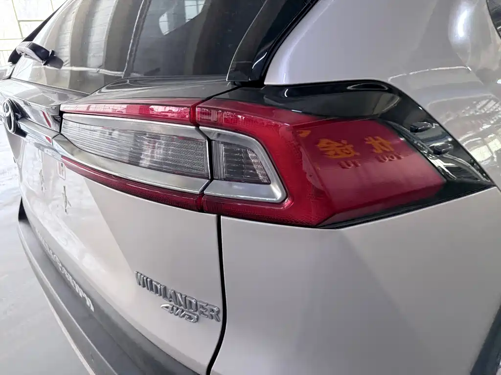 Toyota Wildlander - фото 20