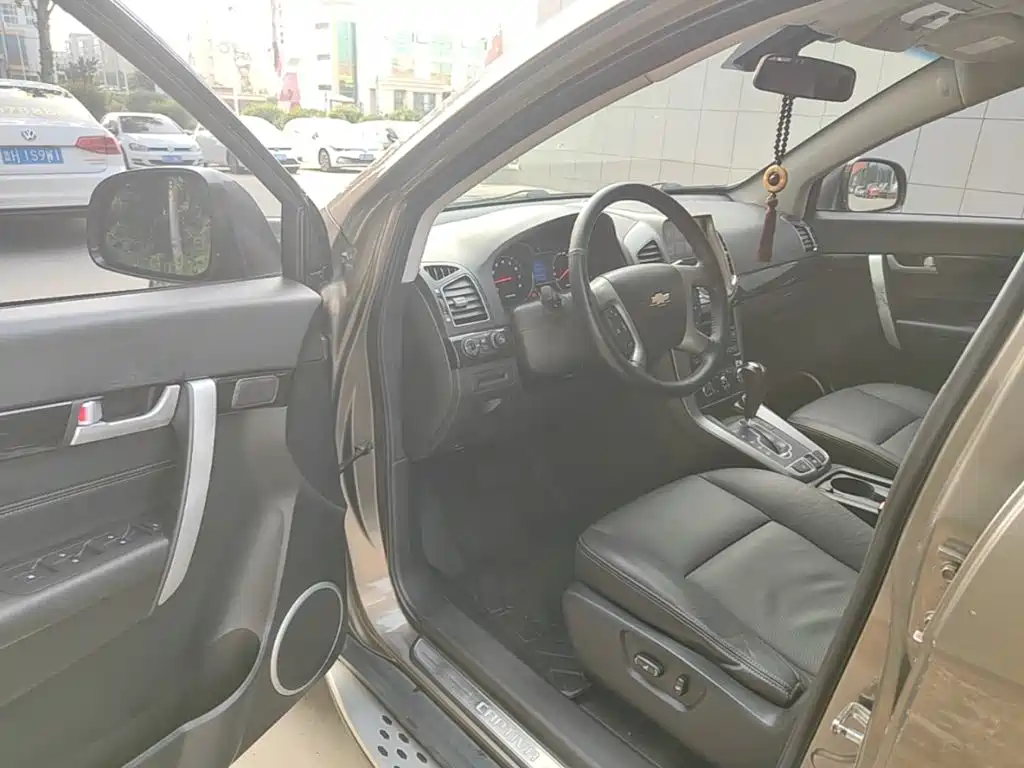 Chevrolet Captiva — миниатюра 16