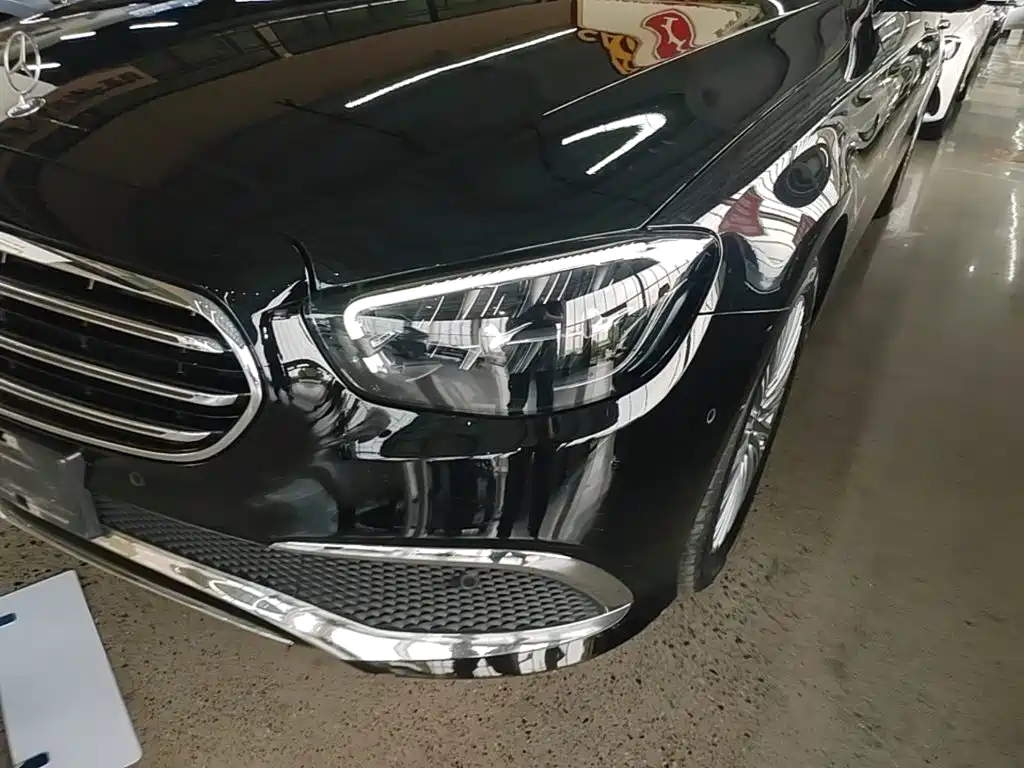 Mercedes-Benz E-Class — миниатюра 24