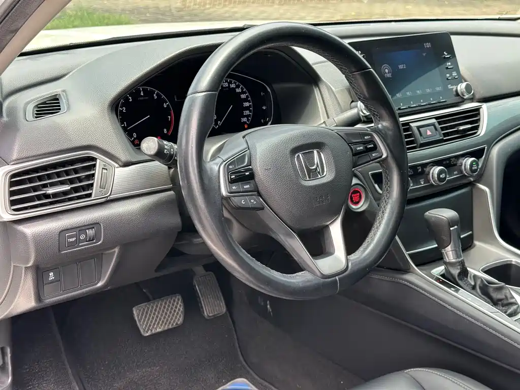 Honda Accord — миниатюра 7