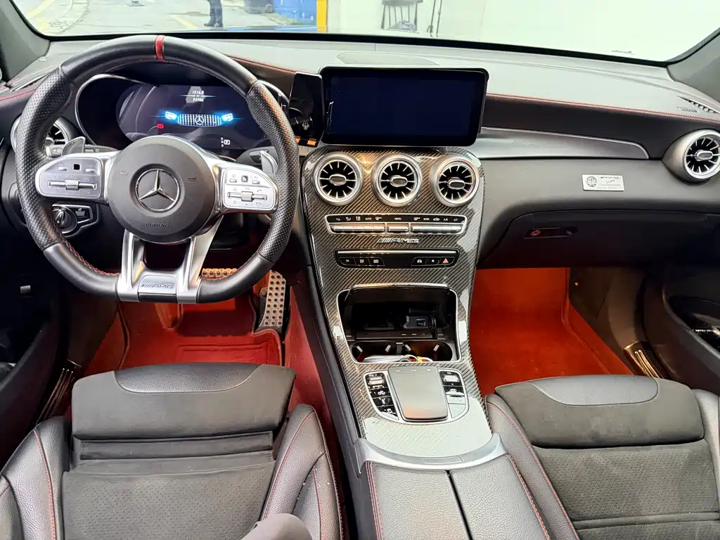 MERCEDES-BENZ GLC AMG