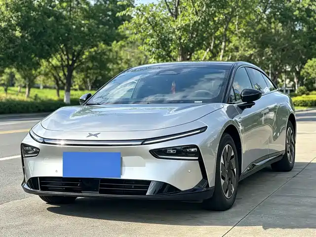 2025 Xpeng P7