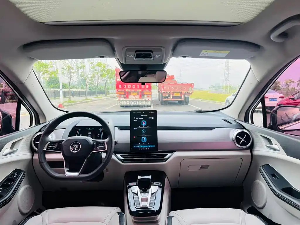 BYD Yuan Pro — миниатюра 9
