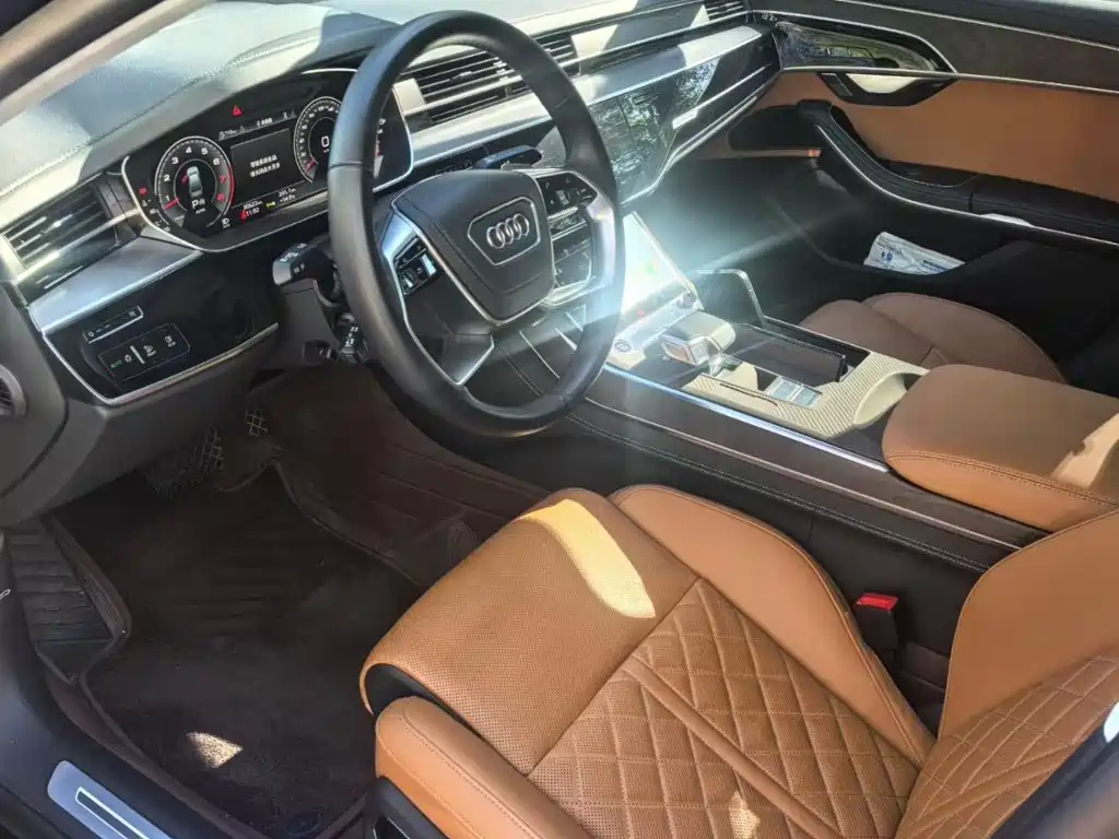 Audi A8 — миниатюра 3