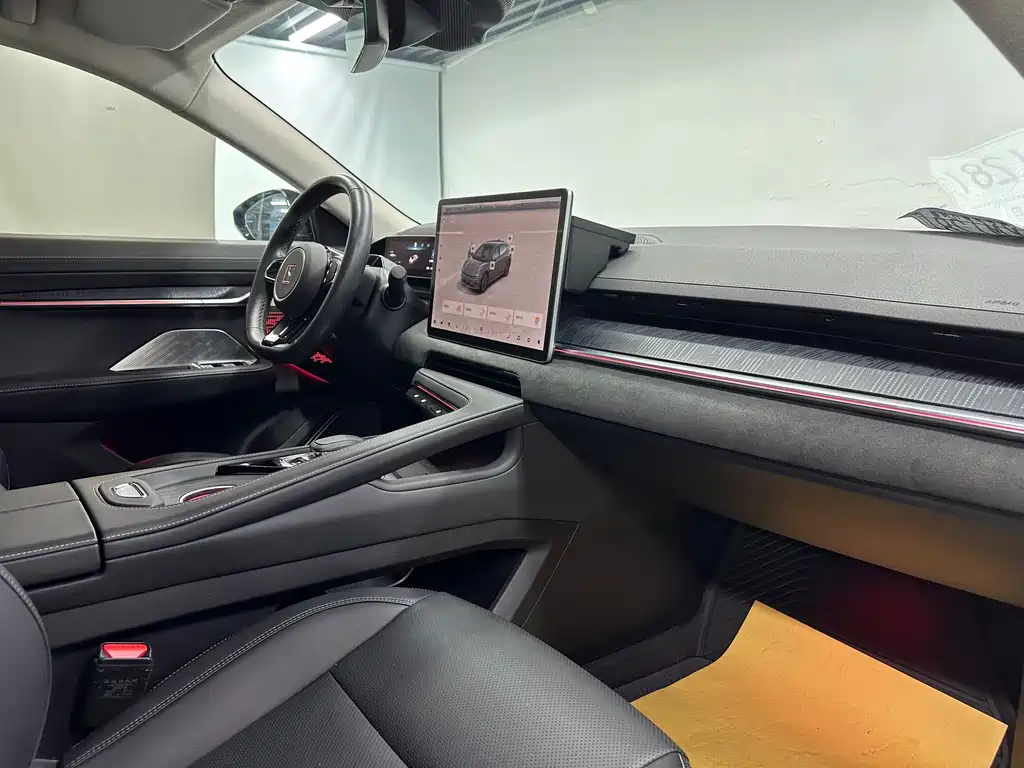 ZEEKR EXTREME KRYPTON 001