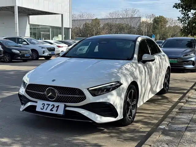 MERCEDES-BENZ A CLASS