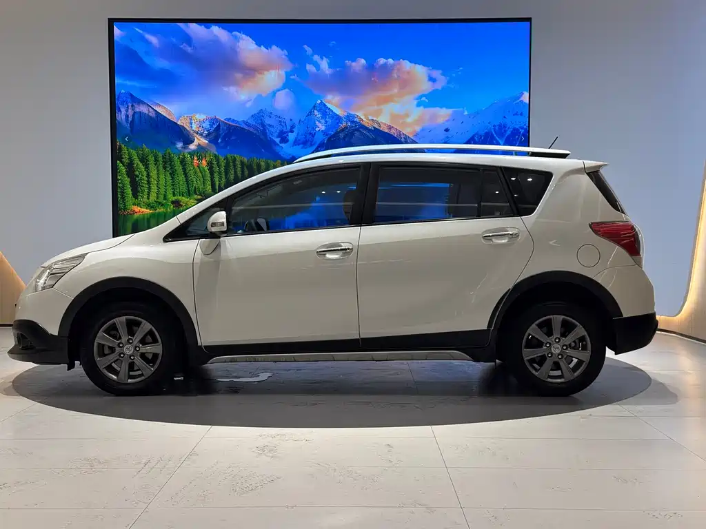 Toyota Verso 2015 180E CVT