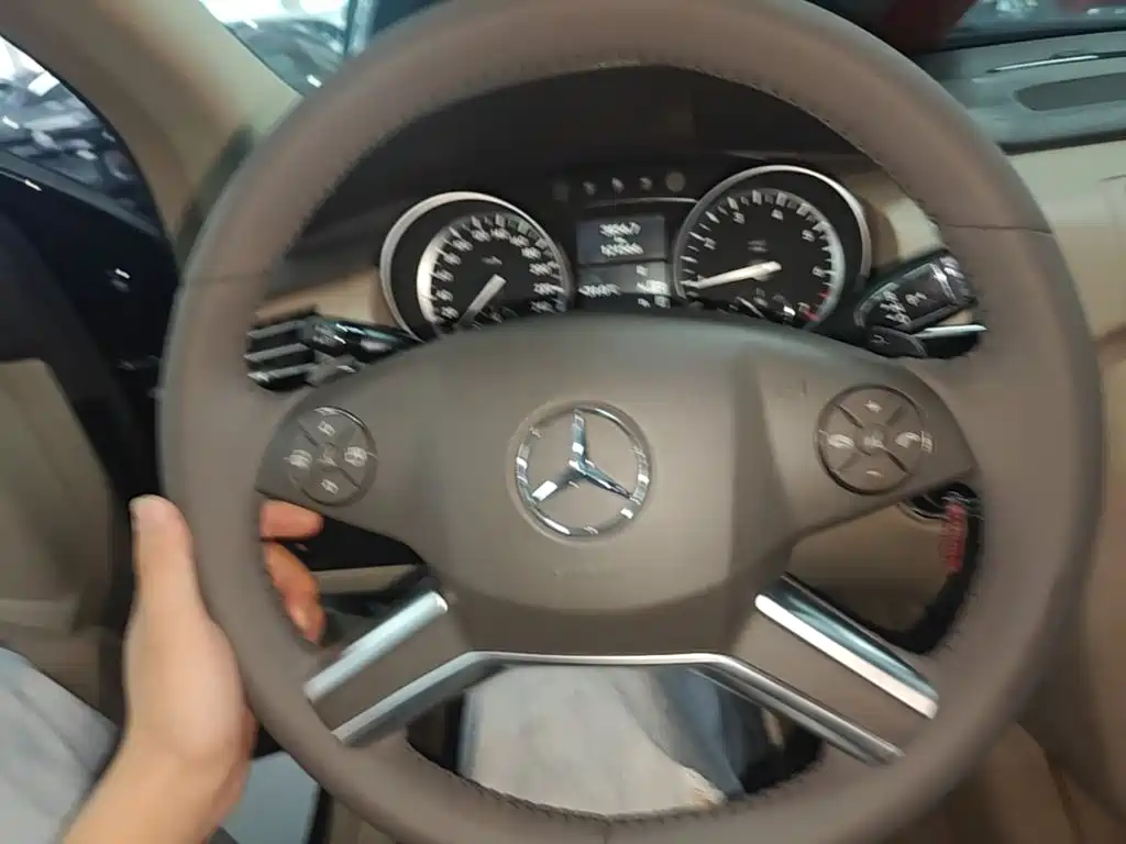 Mercedes-Benz R-Class — миниатюра 11