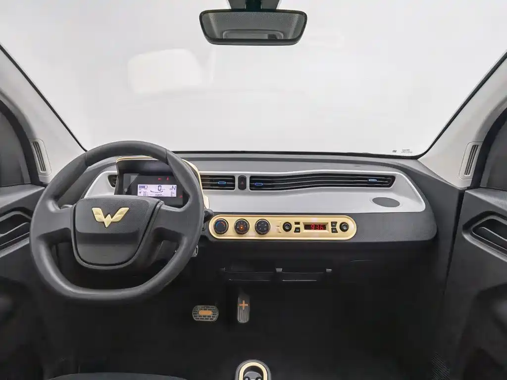 Wuling MINIEV — миниатюра 5