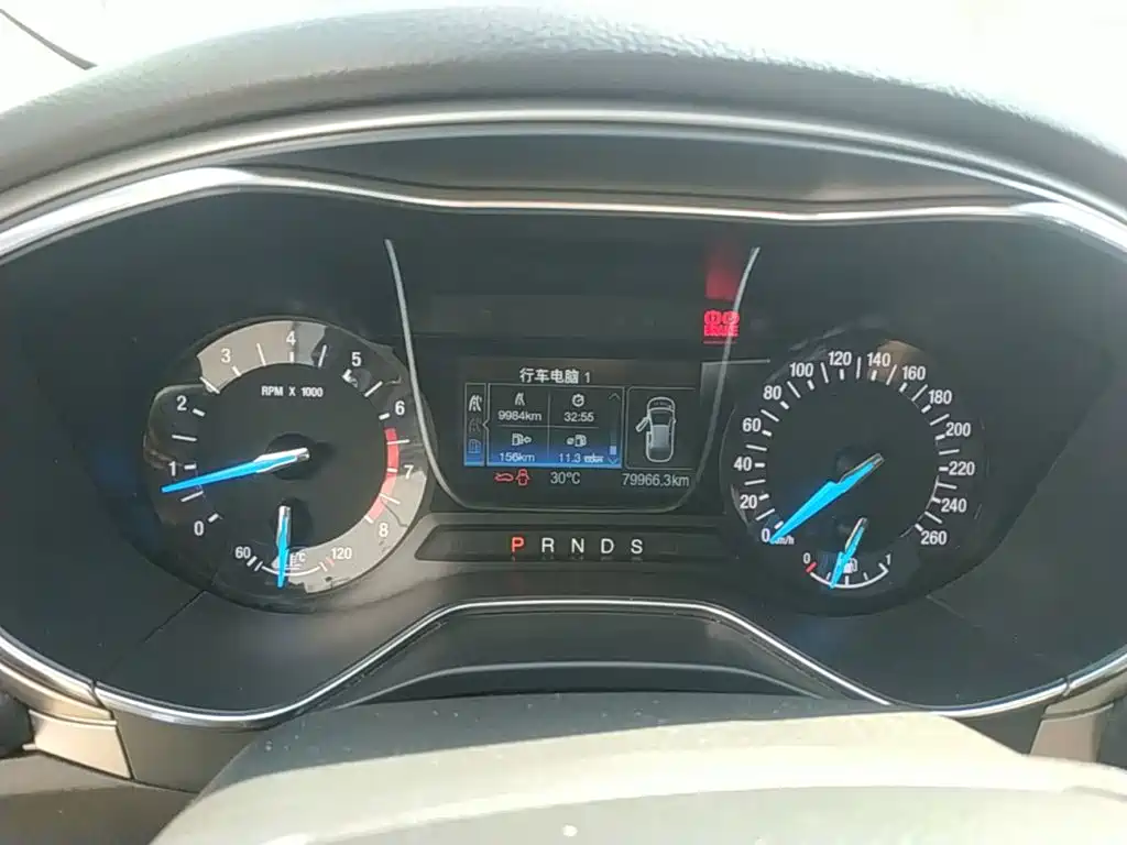 Ford Mondeo — миниатюра 12