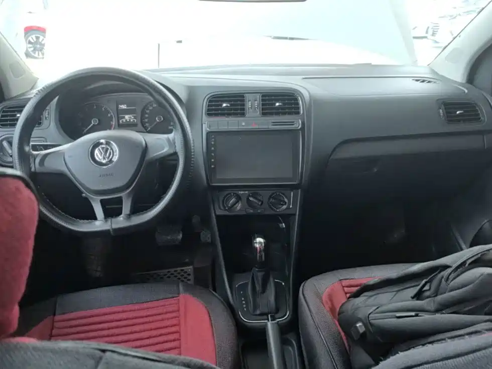 Volkswagen Polo — миниатюра 10