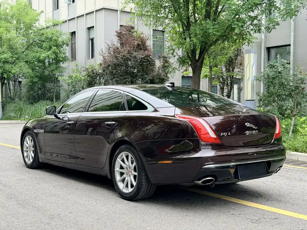 Jaguar XJ 2016 XJL 2.0T Elegant