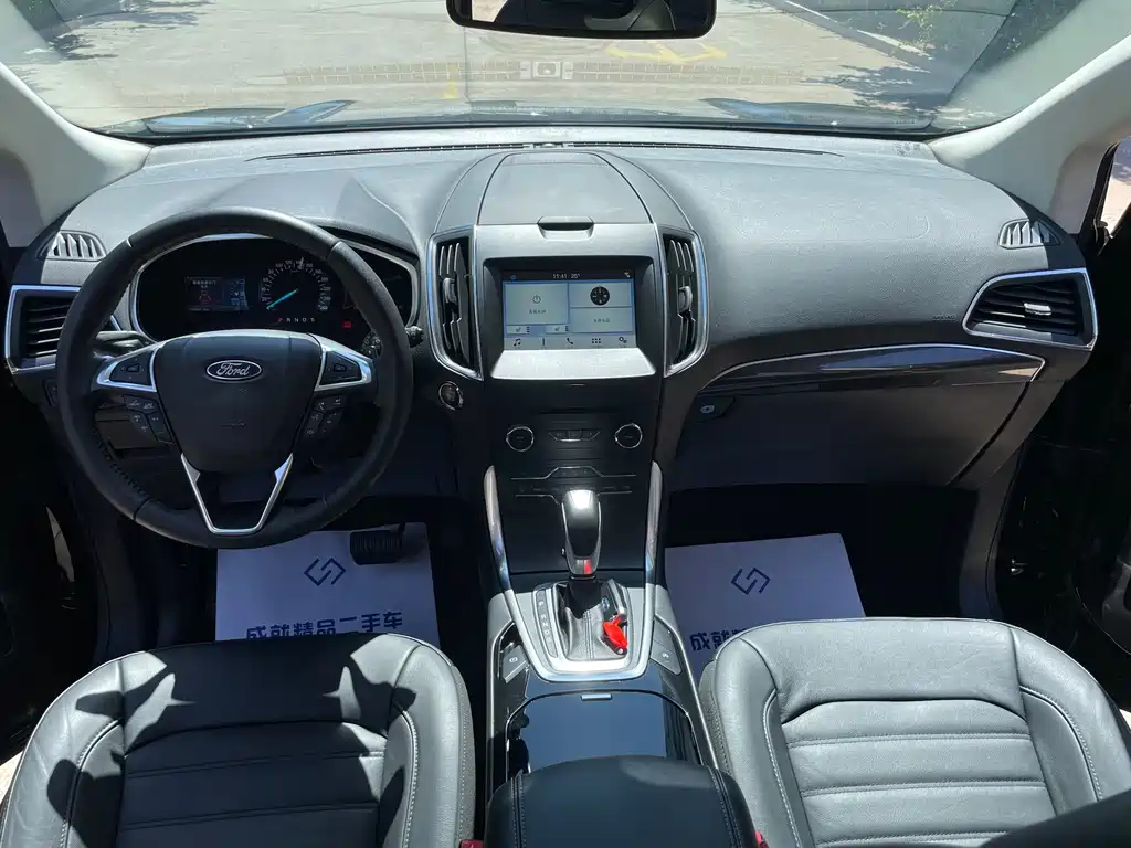 Ford Edge — миниатюра 11
