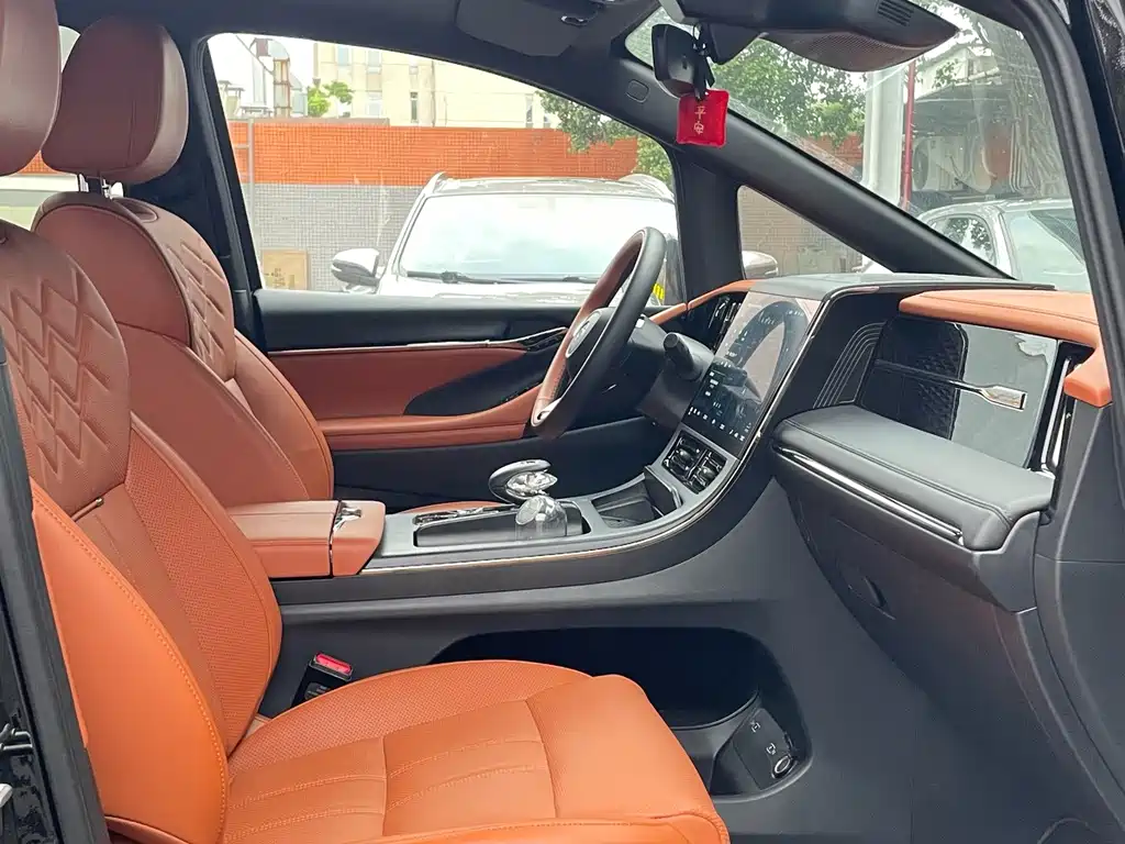 GAC Motor Trumpchi Xiangwang M8 — миниатюра 11