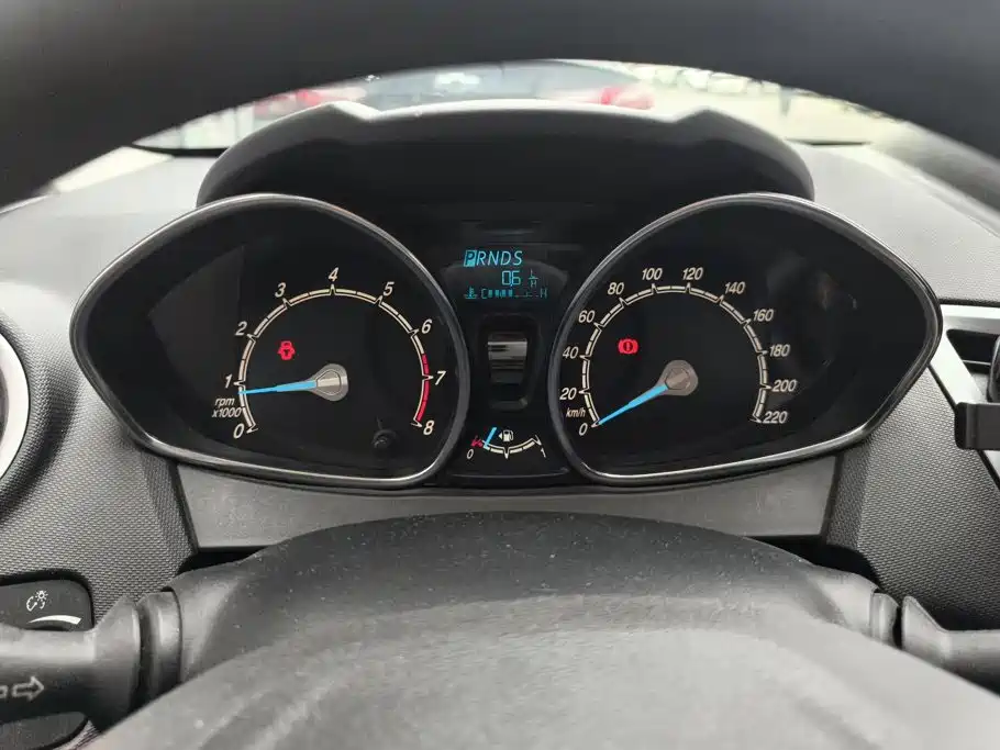 Ford Fiesta — миниатюра 14