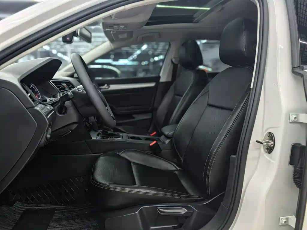 Volkswagen Lamando — миниатюра 11