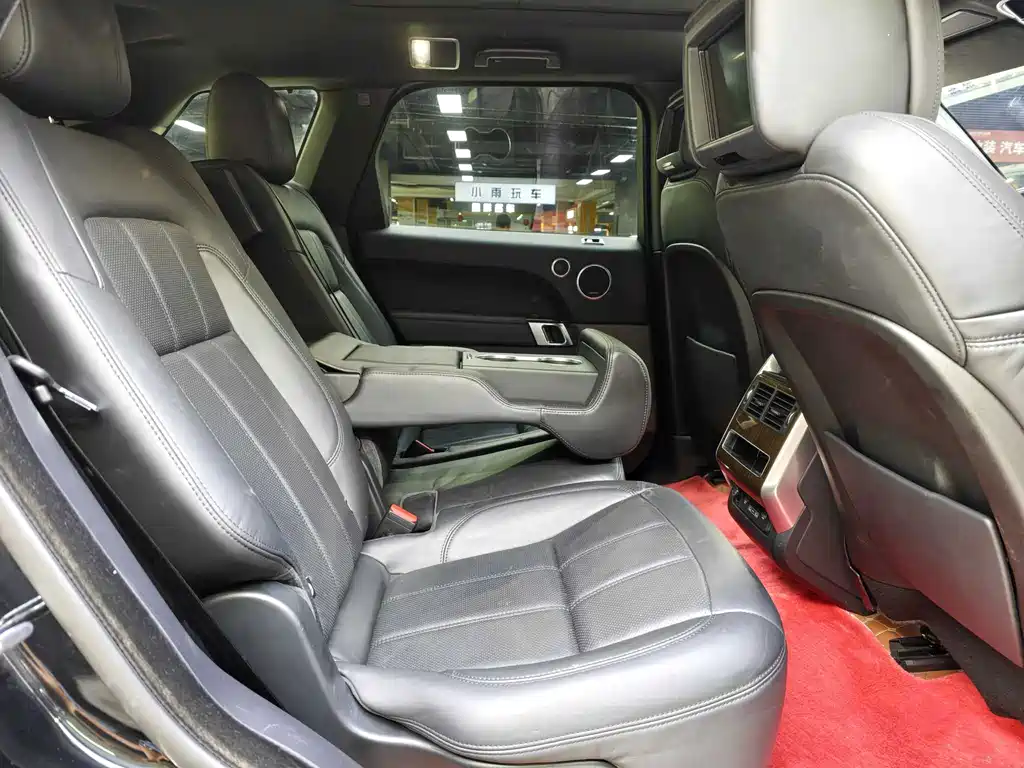 Land Rover Sport PHEV — миниатюра 7