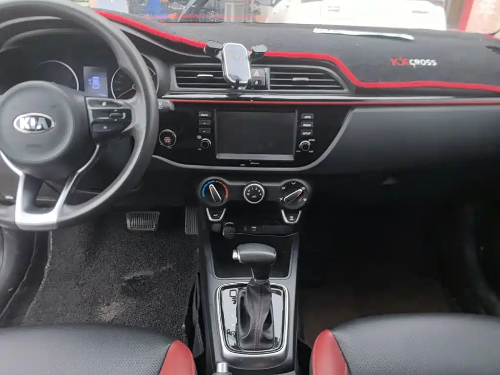 Kia KX Cross — миниатюра 13