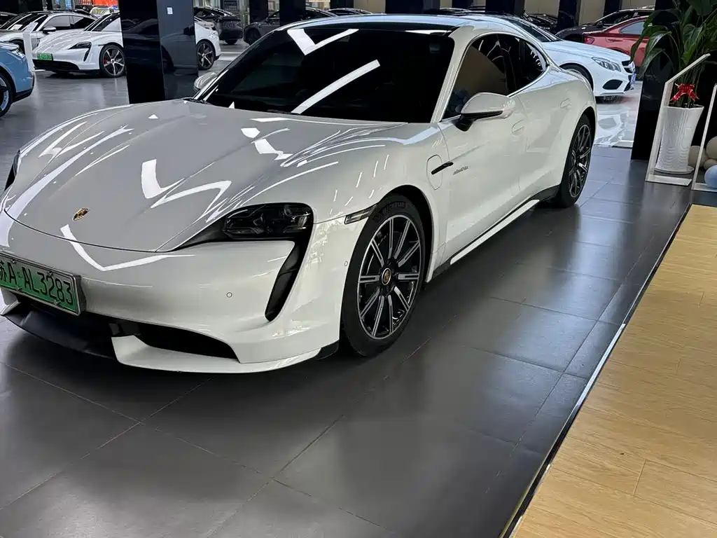 Porsche Taycan 2020