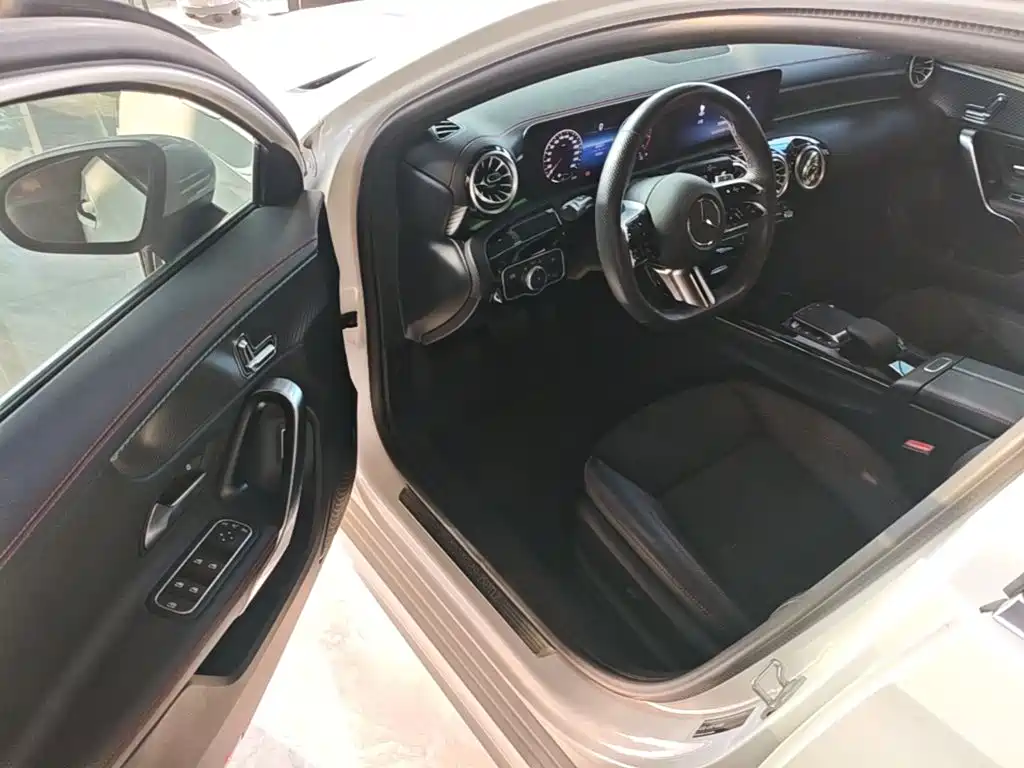 Mercedes-Benz A-Class — миниатюра 16