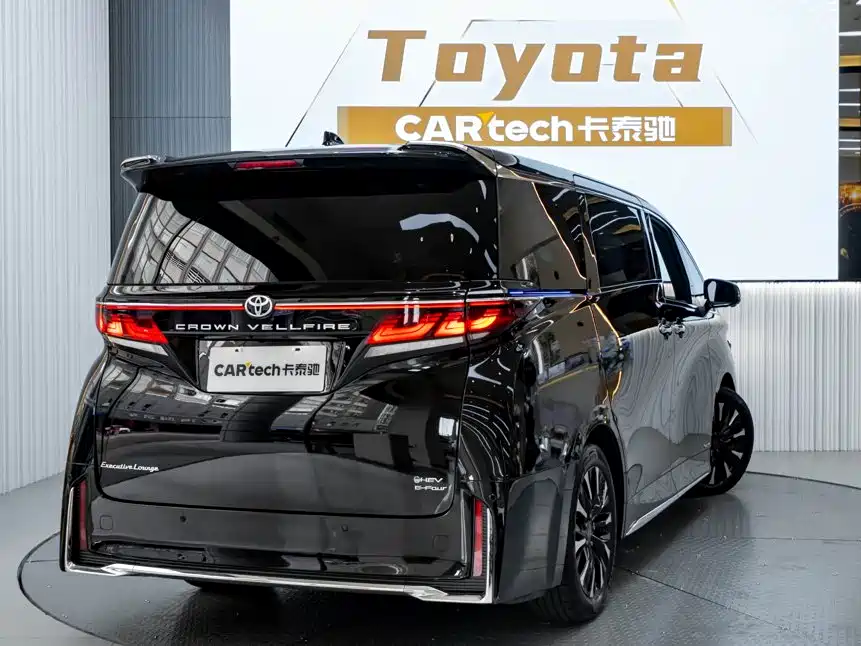 Toyota Vellfire — миниатюра 7