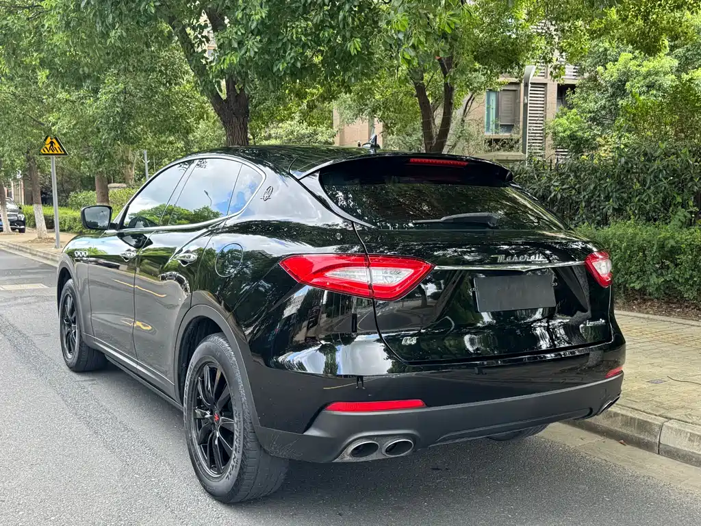 Maserati Levante — миниатюра 4