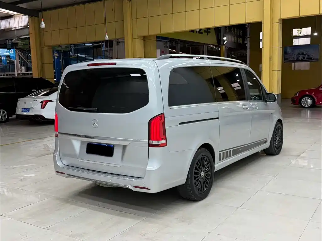 Mercedes-Benz V-Class — миниатюра 9
