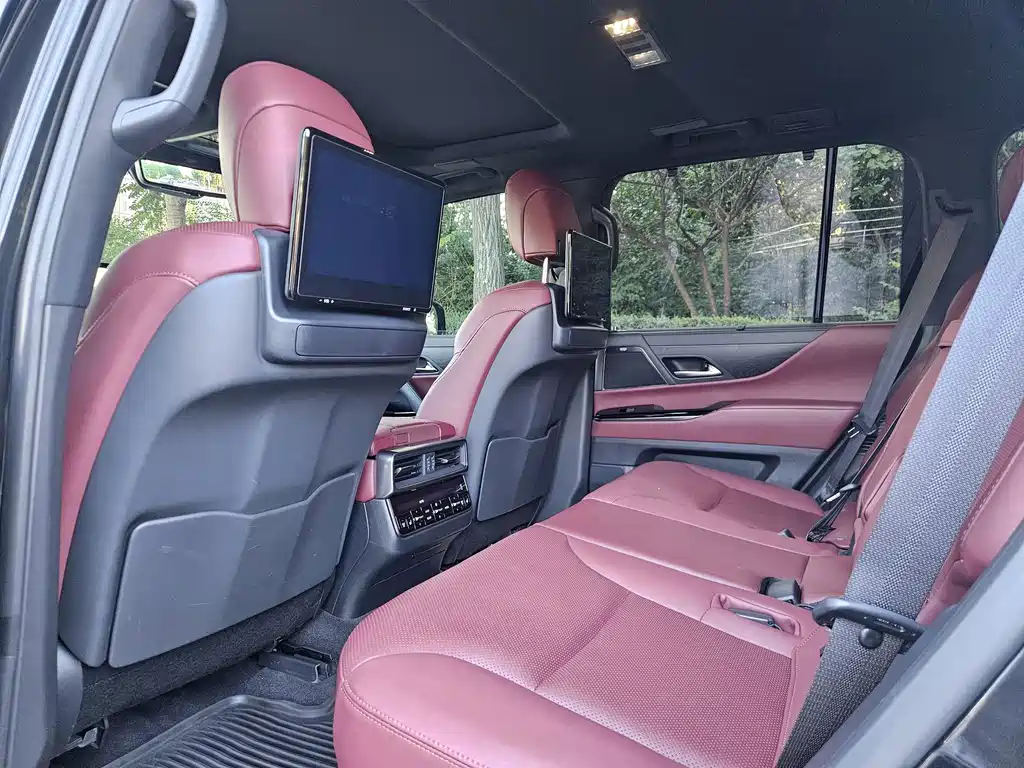 Lexus LX — миниатюра 8