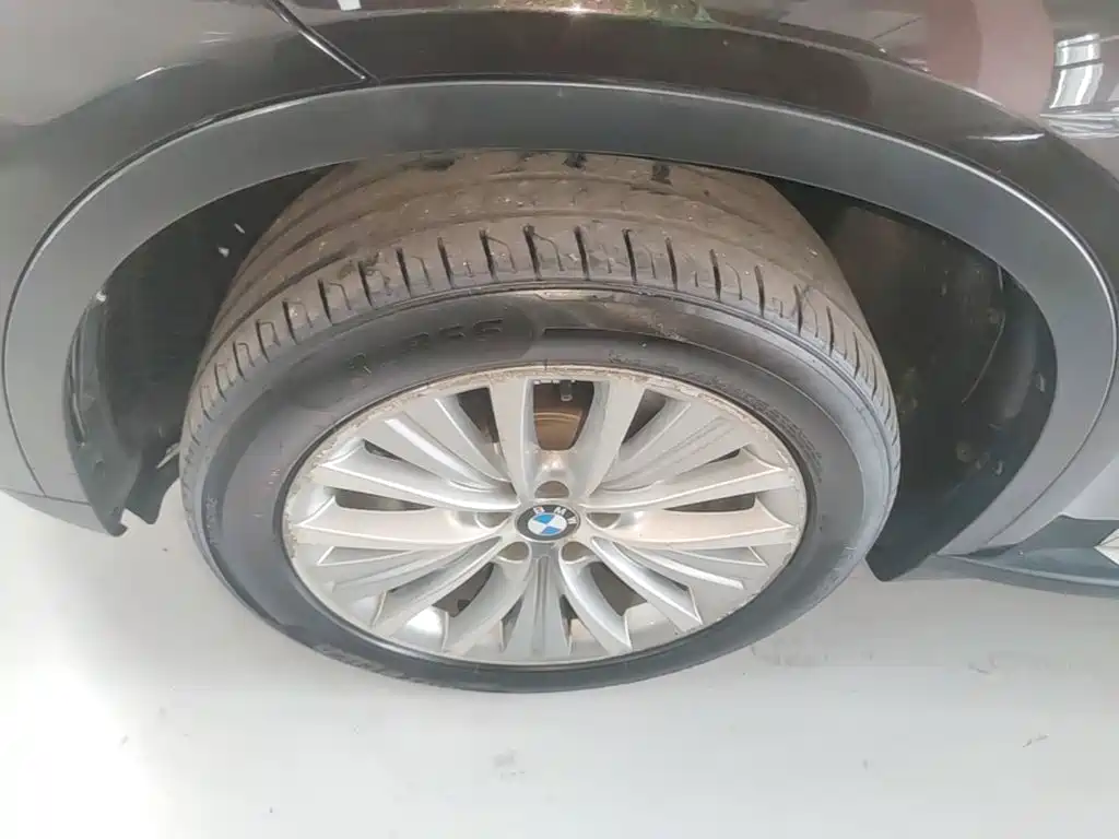 BMW X5 (Import) — миниатюра 23