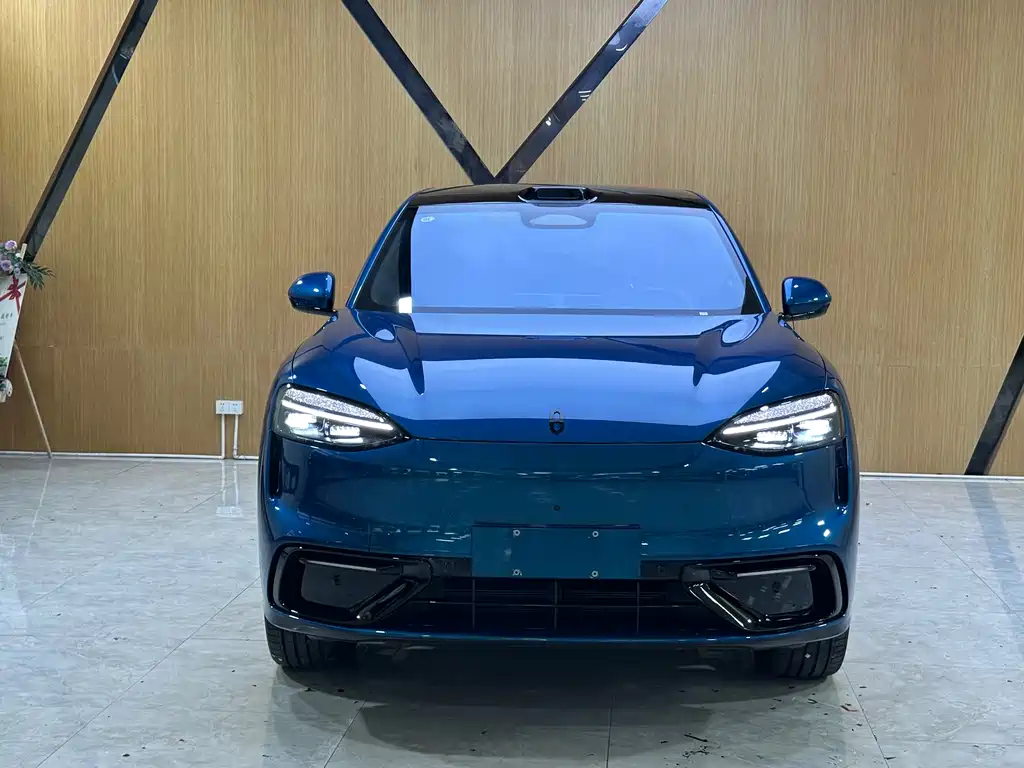 AITO AITO M6 — миниатюра 2