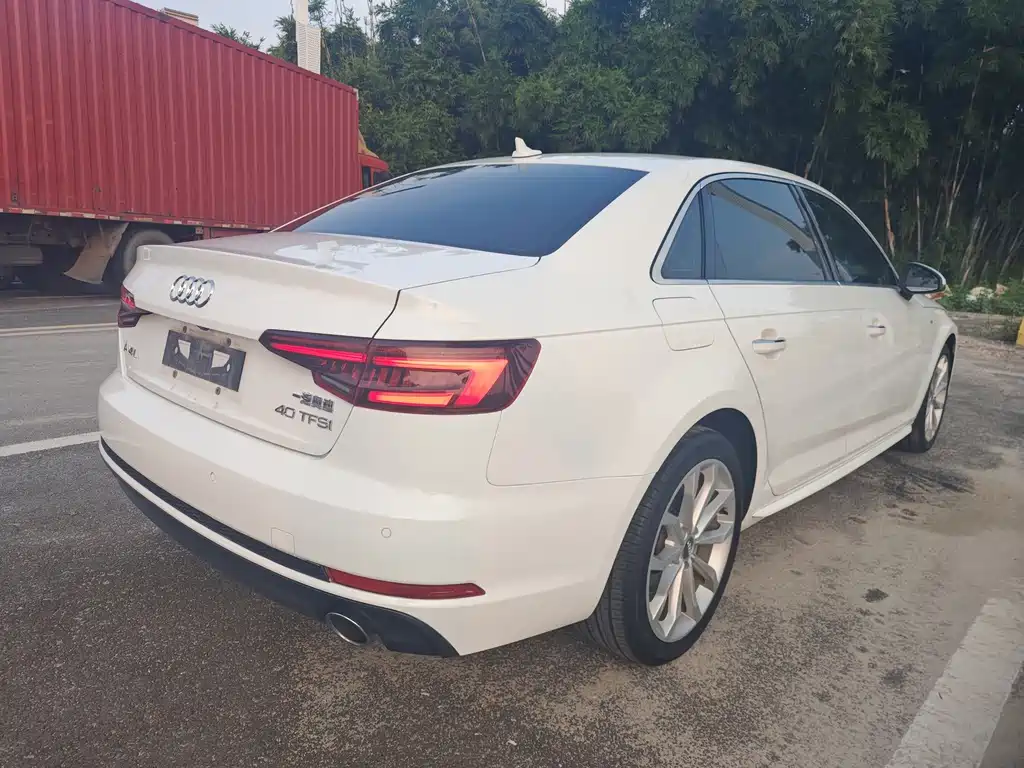 Audi A4L — миниатюра 15
