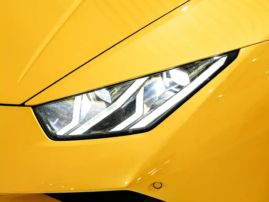 LAMBORGHINI HURACÁN