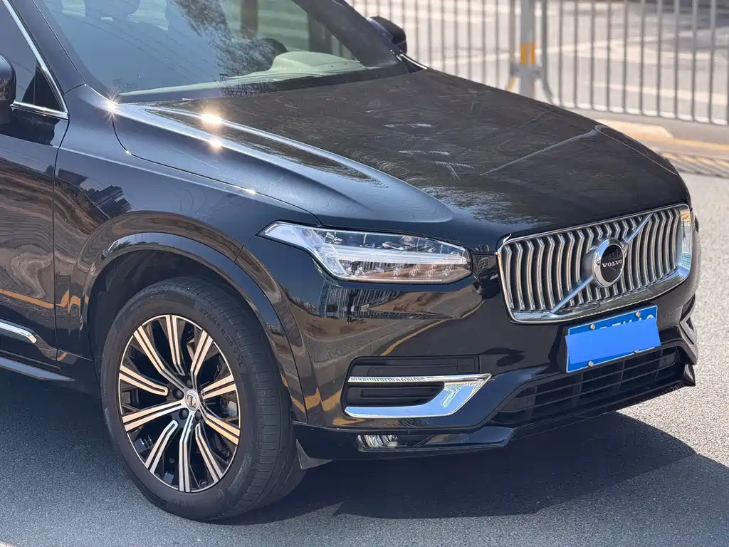 Volvo XC90 2021 B5 Luxury 7 мест