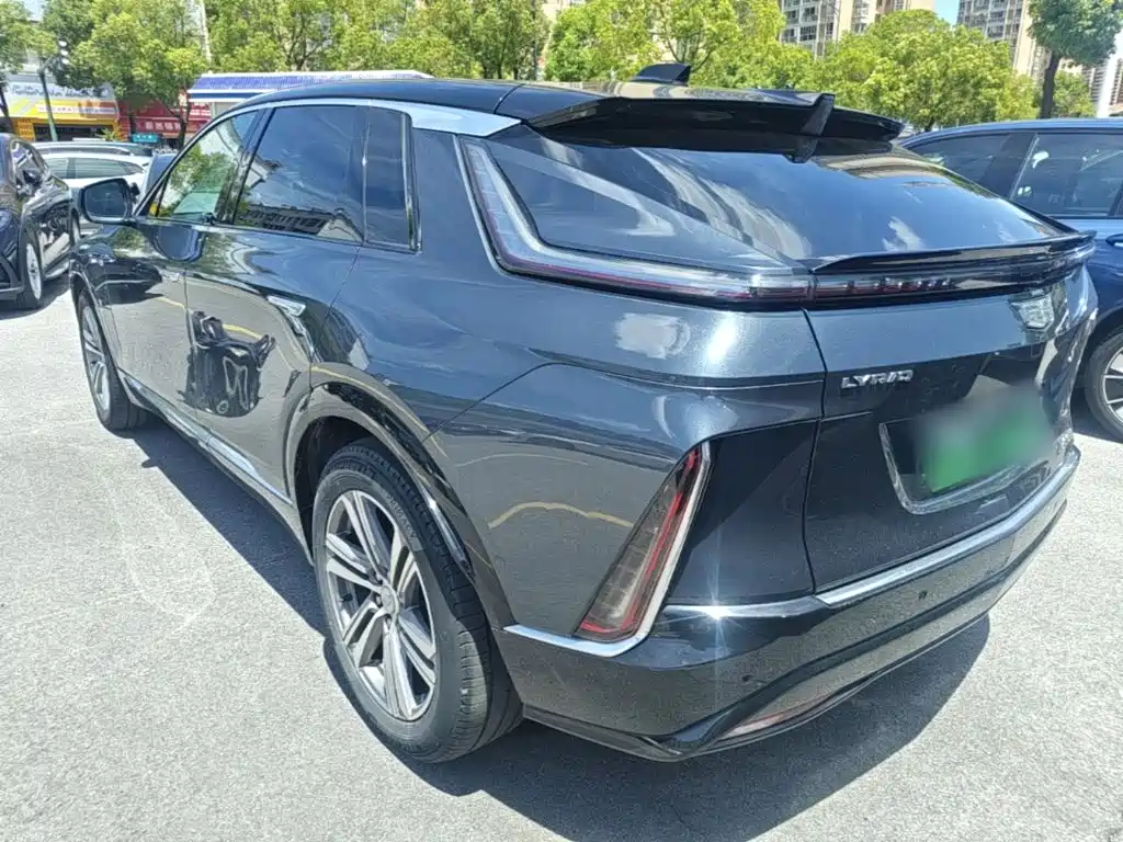 Cadillac Lyriq — миниатюра 5