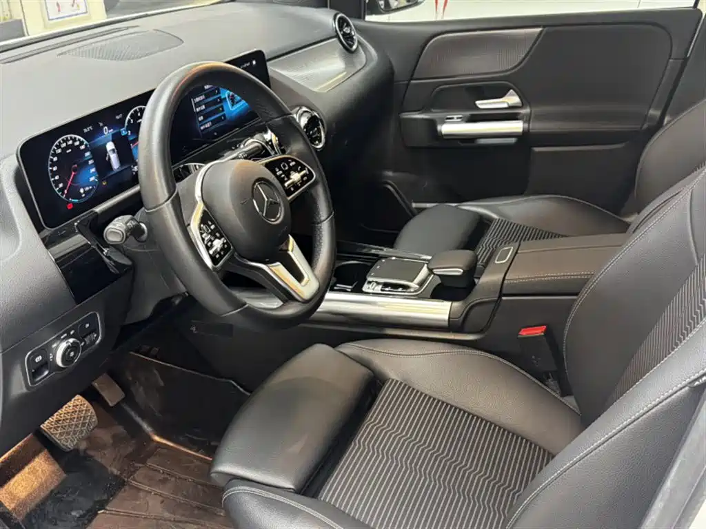Mercedes-Benz B-Class — миниатюра 7