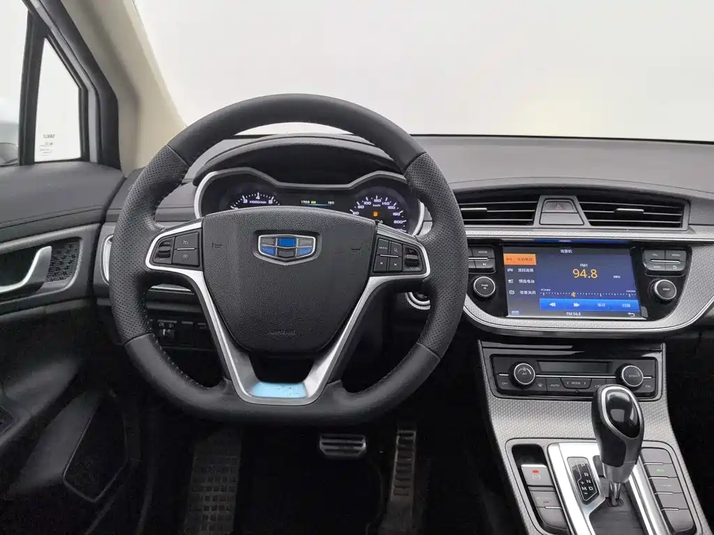 Geely Emgrand GS — миниатюра 11