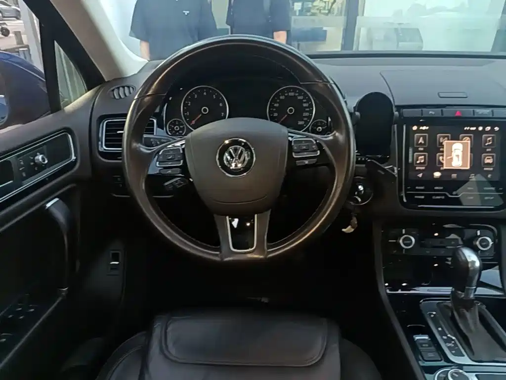 Volkswagen Touareg — миниатюра 15