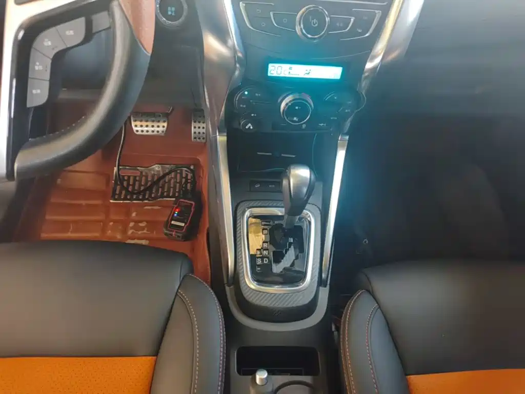 BYD Yuan — миниатюра 14