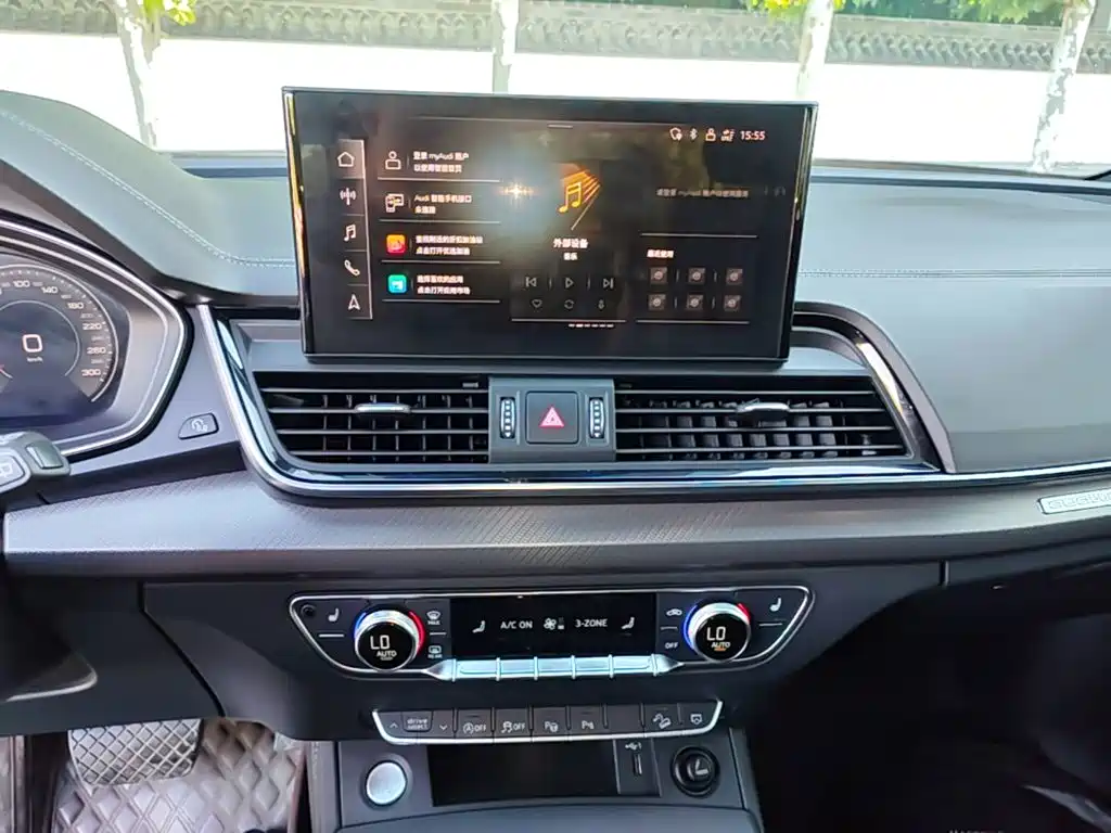 Audi Q5L Sportback — миниатюра 13