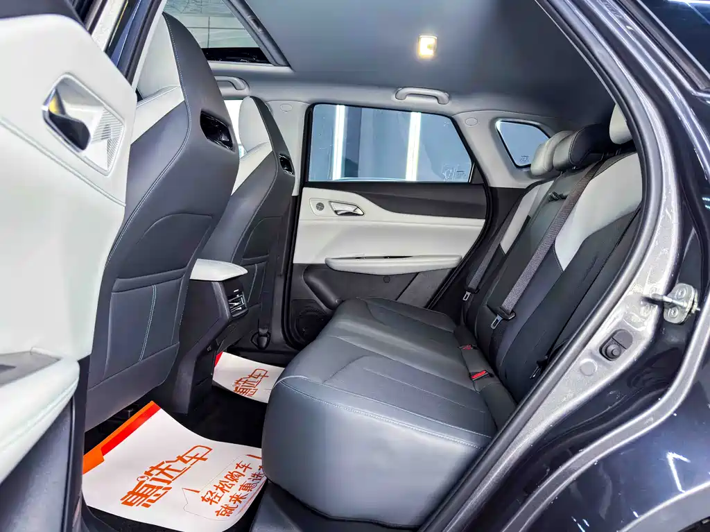 CHANGAN UNI Z NEW ENERGY