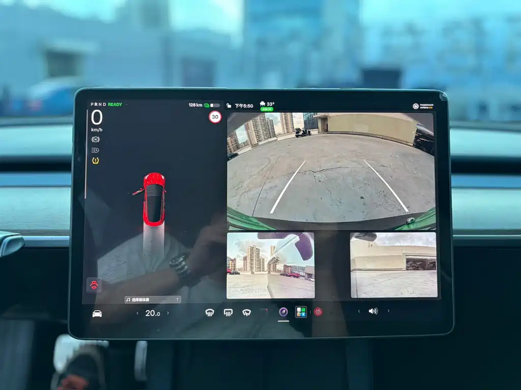 Tesla Model 3 — миниатюра 8