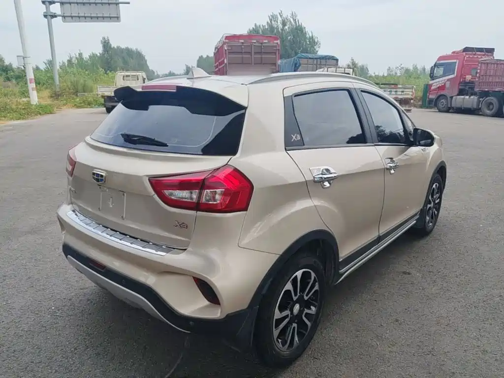 Geely Vision X3 — миниатюра 7