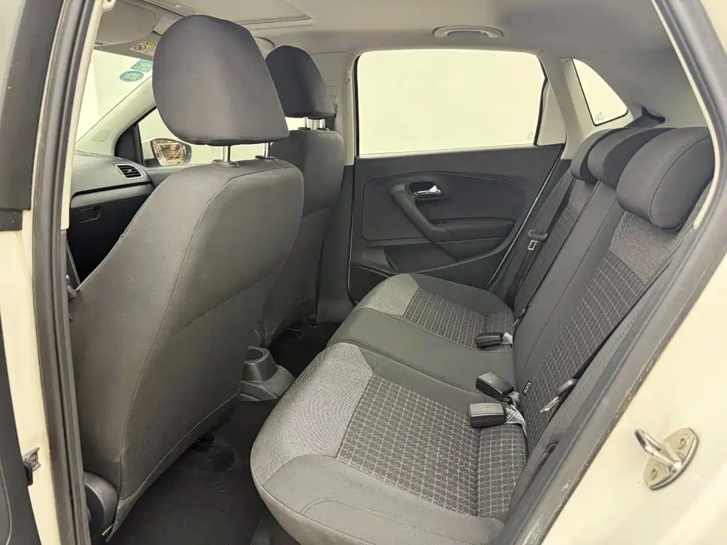 Volkswagen Polo — миниатюра 7