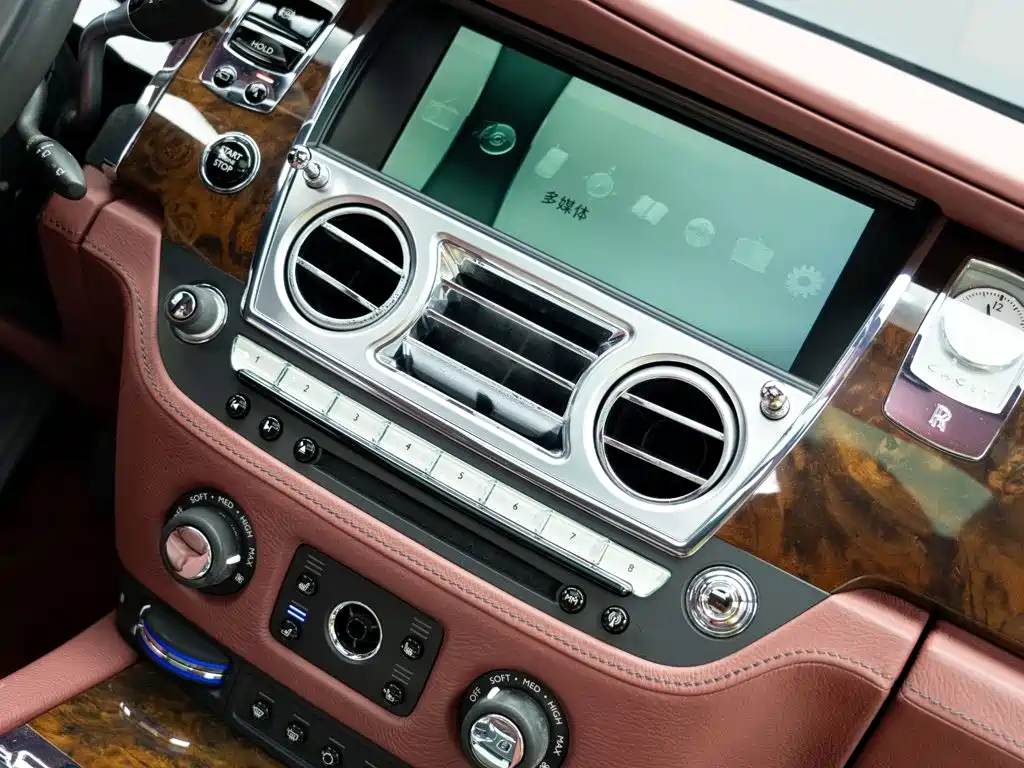 Rolls-Royce Ghost — миниатюра 20