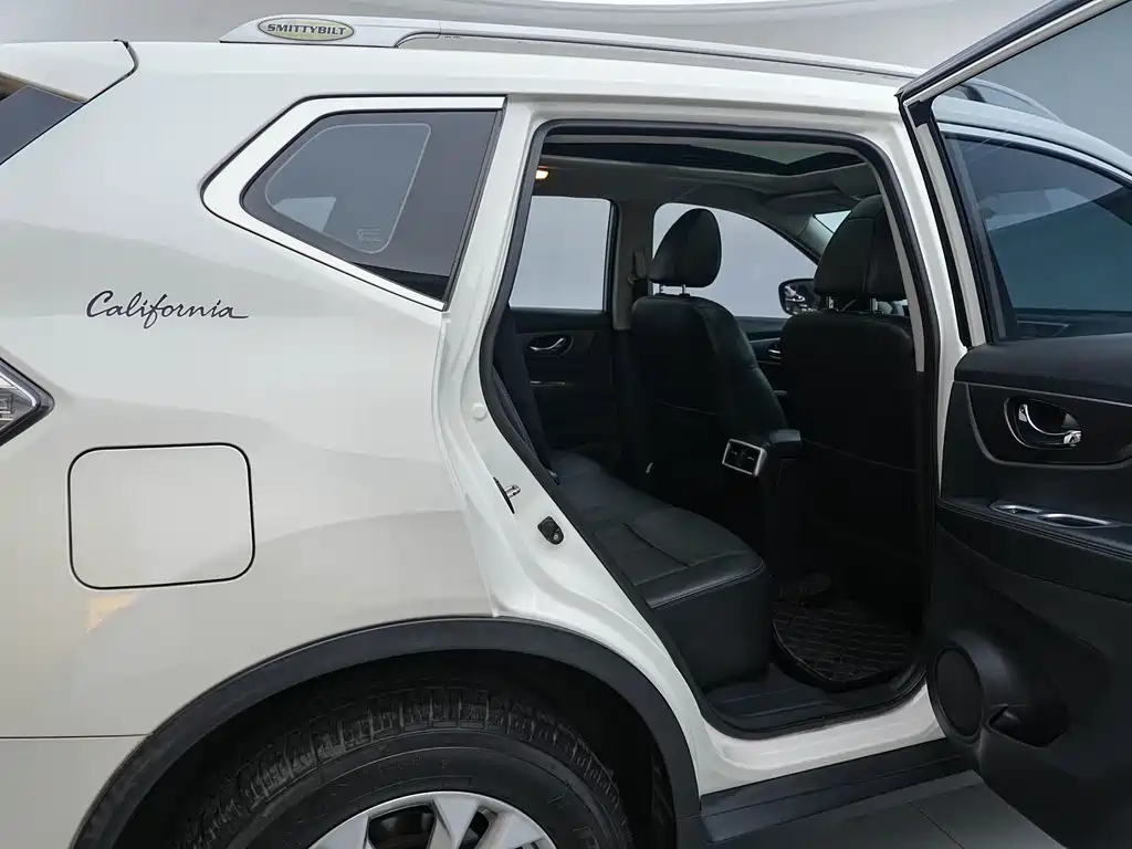 Nissan X-Trail — миниатюра 17