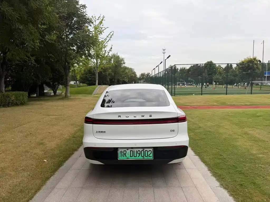 Roewe Young Wai D6 — миниатюра 5