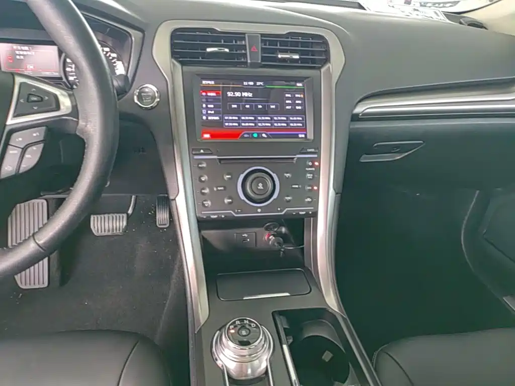 Ford Mondeo — миниатюра 13
